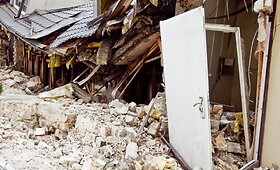 Vilniaus vie&scaron;oji pirtis po sprogimo praėjus kelioms dienoms
