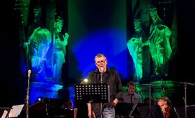 Vytauto Kernagio atminimui atgimė &bdquo;Dainos teatras&ldquo;