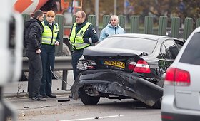 Vilniaus centre susidūrus 3 automobiliams nukentėjo žmogus
