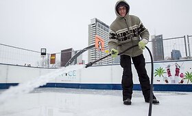Vilniuje pradėjo veikti slidinėjimo trasos ir įrenginėjama čiuožykla