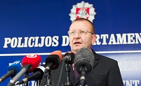 Spaudos konferencijoje prane&scaron;ta apie sulaikytus nusikalstamos grupuotės narius