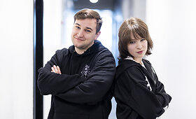 &bdquo;ŽMONĖS svečiuose&ldquo; grupė &bdquo;Jauti&ldquo; ir dj nevykele