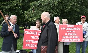 Piketas prie Rusijos ambasados 