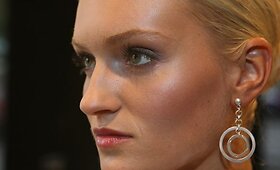 Žiemą makiažo meistrai siūlys seksualų blizgesį