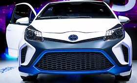 Kar&scaron;tasis hečbekas su hibridine pavara: &bdquo;Toyota Yaris Hybrid-R&ldquo;