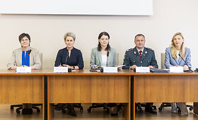 Penkia&scaron;alės sutarties pasira&scaron;ymas dėl vaiko teisių apsaugos sistemos tobilinimo.