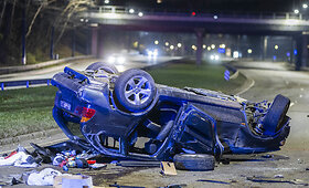 Vilniuje, Laisvės prospekte, apsivertė BMW X5