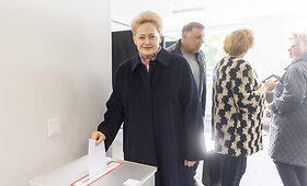 Dalia Grybauskaitė balsavo Prezidento rinkimuose ir referendume