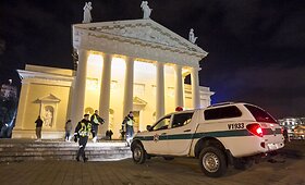 Katedros aik&scaron;tė po Naujųjų metų sutikimo &scaron;ventės