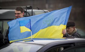 Vilniaus gatvės vėl nusidažė Ukrainos vėliavos spalvomis