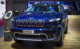 &bdquo;Jeep Grand Cherokee Compass&ldquo; - naujas džipas Ženevoje
