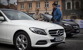 Rotu&scaron;ės aik&scaron;tėje pristatyti naujausi &bdquo;Mercedes-Benz&ldquo; modeliai