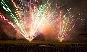 Vilniaus dangų drebino &scaron;viesos ir muzikos &scaron;ou &bdquo;Vilniaus fejerija 2014&ldquo;