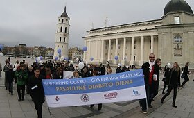 Lietuvos diabeto asociacijos narių eisena Pasaulinės diabeto dienos proga