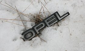 Visureigio &bdquo;Opel&ldquo; skrydis dukart po 15 metrų