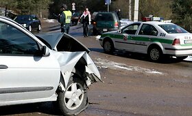 Vilniuje susidūrė 3 automobiliai, nukentėjo 4 vaikai 