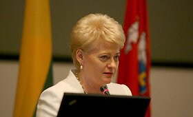 D.Grybauskaitė garbės konsulų suvažiavime