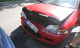 Sostinės Geležinio vilko gatvėje susidūrė keturi automobiliai