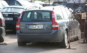 Auk&scaron;tas FNTT pareigūnas girtas partrenkė motociklininką, i&scaron; įvykio vietos nuvažiavo