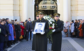 Į paskutinę kelionę palydėtas politikas Juras Poželas