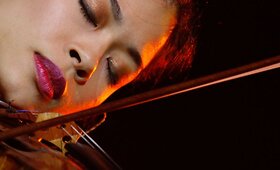  Vilniuje koncertavo smuikininkė Vanessa Mae