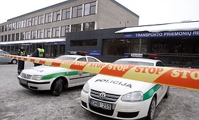 Prane&scaron;ta, kad užminuotas &bdquo;Regitros&ldquo; pastatas 