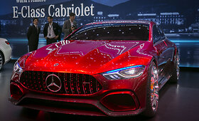 Ženevoje pristatytas &bdquo;Mercedes AMG GT&ldquo; konceptas