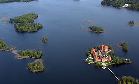 Trakai jau kvepia kibinais ir ežerų vandeniu 