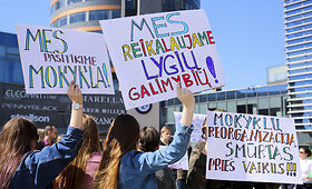 Protesto akcija dėl mokyklų reorganizavimo