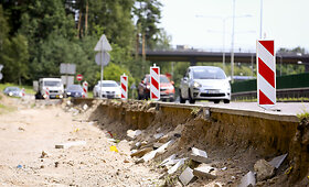 Vilniaus Oslo gatvė Gariūnų link platėja lėtai &ndash; darbai sustojo