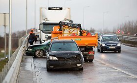 Vakarinis aplinkkelis virto čiuožykla