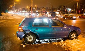 Sostinėje susidūrus dviem &bdquo;VW Golf&ldquo; &scaron;ovė oro pagalvės