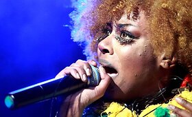 &bdquo;Lofte&ldquo; &ndash; moterų &scaron;ėlsmas ir spalvingoji Ebony Bones