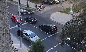 Vilniuje &ndash; lengvojo automobilio ir motociklo susidūrimas