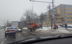 Dviejų sunkvežimių avarija Žirmūnų gatvėje