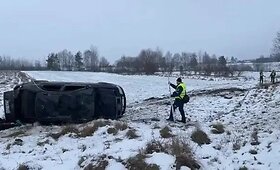 Sekmadienį į avariją Alytaus r. pateko &bdquo;Audi&ldquo;, pilna žmonių