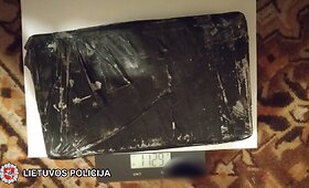 Kriminalistų įkalčiai stambioje narkotikų byloje
