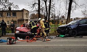 Joni&scaron;kio rajone, kaip įtariama, 88 metų vairuotojo sukelta avarija