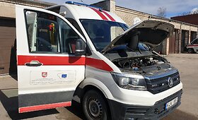 &Scaron;ilutės rajone skendo pacientą vežęs greitosios mikroautobusas