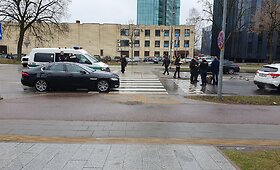 Elektrinių BMW ir paspirtuko susidūrimas Vilniuje