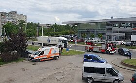 Gaisras garažų pastate Vilniaus Lakūnų gatvėje