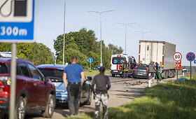 VW ir sunkvežimio avarija Minsko plente