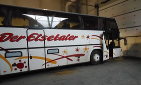 Muitinės kriminalistai krėtė autobusą &bdquo;Neoplan&ldquo;