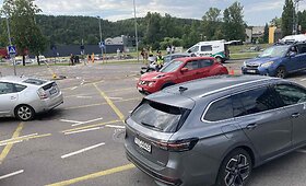 Liudininkų kadrai: Vilniuje vertėsi GMP automobilis, vežęs vaiką
