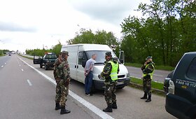 Lenkas per Lietuvą vežė 10 nelegalų i&scaron; Vietnamo