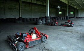 Gaisras Taurų nuotykių parko kartodrome