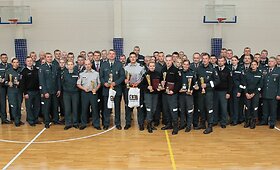 I&scaron;rinkti geriausi 2016 m. vie&scaron;osios policijos pareigūnai