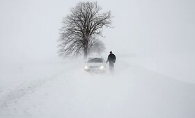 Vokietija paralyžiuota sniego