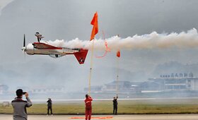 Kinijoje vyksta aviacijos &scaron;ventė