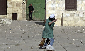Palestiniečiai jaunuoliai susirėmė su policija Jeruzalėje